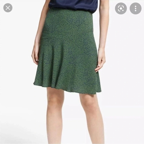 NWT BODEN Virginia Green and Navy Cluster Spot Skirt Size 4 - Picture 1 of 8